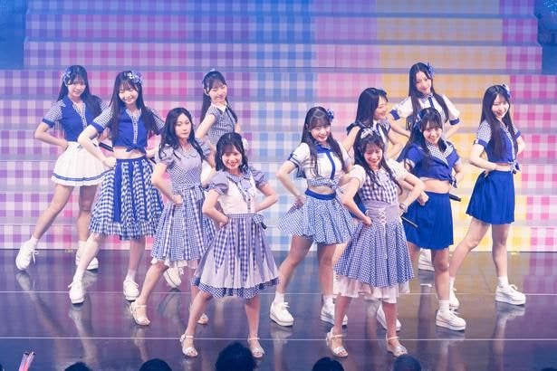 「AKB48 19期生昇格記念LIVE ～次の夏まで、ギンガムチェック～」より