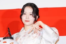ME:I・MOMONA、“スイカ割り”に謎の自信「普段から何でも破壊しがちなので」涼やかな浴衣姿でイベント登壇