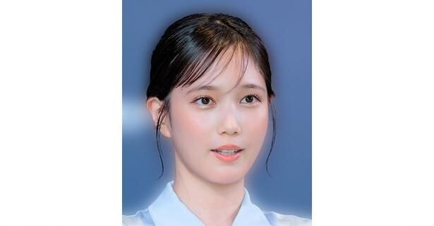 透け感あるニット×キャミワンピで魅せる…本田翼、“美デコルテ×美肩”姿に「透明感とってもまぶしい」