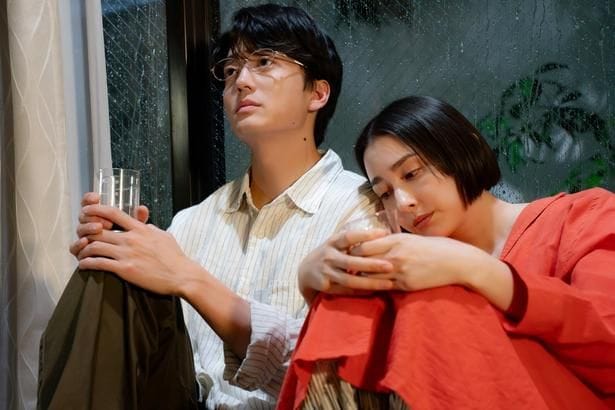 早見あかり“タキ”は伊藤健太郎“レイ”とお弁当のムック本制作をすることに‥‥撮影終了後、2人は深夜にお疲れさま会を開く＜一緒にごはんをたべるだけ＞