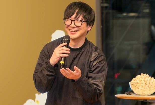 ソニーマーケティングが映画を愛する人たちと作り上げたオリジナルポップコーンについて語る映画解説者・中井圭氏
