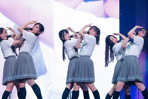 日向坂46「五期生LIVE」より