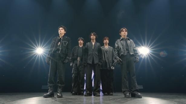 STARGLOW、初LIVE DVD & Blu-rayからプレデビュー曲「Moonchaser」ライブ映像公開