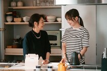 内田理央“莉乃”に義母・山下容莉枝“真由美”が渡した驚きのプレゼントに「ありがた迷惑がキツい」の声＜夫を殺したはずなのに＞