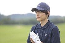 松村北斗“爽太”が岡崎紗絵“麻里子”と接待ゴルフで急接近　視聴者「怖かわいい」「ウキウキだね」と反応＜告白－25年目の秘密－＞