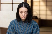 ＜明日の風、薫る＞上坂樹里“直美”は内田慈“文”が母親に間違いないと藤原季節“寛太”から報告を受ける
