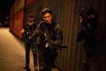 岡田将生とイ・ドンウクの一騎打ちや壮絶なアクションシーンが次々と展開「殺し屋たちの店 2」ハイライト映像公開