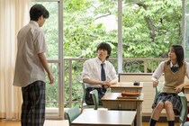 奥智哉“渉”と杢代和人“千晴”は渉の部屋で楽しい時間を過ごし、また出かける約束をする…しかし、渉は新学期に思わぬ事実を知る＜君は夏のなか＞