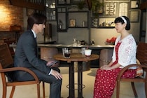 内田有紀“葵と待ち合わせたはずの寺西拓人“澄晴”の前に、坂井真紀“優子”が現れる「私たち別れる必要ないじゃん」＜ラストノート＞