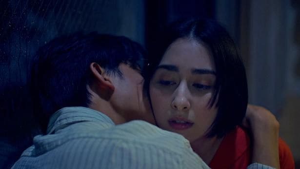 一線を越えかけた早見あかり“タキ”と伊藤健太郎“レイ”は家庭との間で気持ちが揺れ動く…そんな中、レイはタキの作ったグラタンを食べることに<一緒にごはんをたべるだけ>