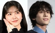 久保史緒里＆山下幸輝、アルピー平子祐希の3ショットに「ピースかわいい」「笑顔大好き」の声＜告白－25年目の秘密－＞