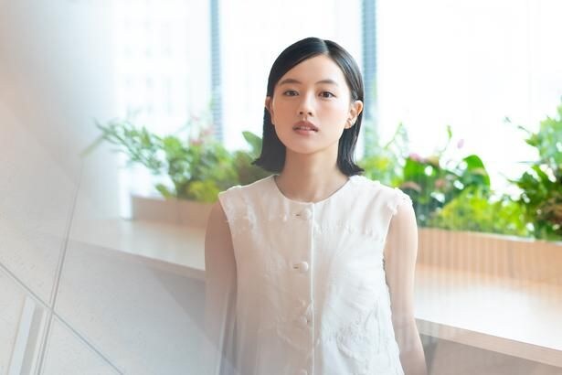連続テレビ小説「風、薫る」で“直美”役を務める上坂樹里