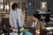 松村北斗“爽太”が岡崎紗絵“麻里子”に『人生で一番幸せ』と伝えたシーンに「健気だな…」の声＜告白－25年目の秘密－＞