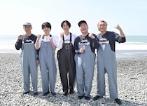 timelesz・佐藤勝利「相葉さんがお寿司屋を開いたら通いたい」番組初出演で相葉雅紀と地引き網漁に挑戦＜相葉マナブ＞