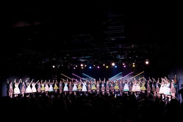現劇場最終日にHKT48の全メンバーが集合