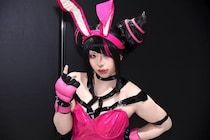 バニースーツの「スト6」“ジュリ”コスプレイヤー「ポージングで小悪魔っぽさ＆セクシーさを表現」＜EVO Japan 2026＞