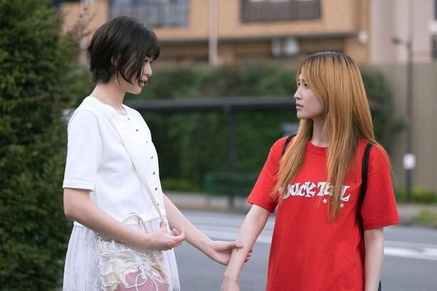 鞘師里保×小西桜子のW主演「付き合ってあげてもいいかな」第1話場面写真公開　等身大のガールズラブストーリー