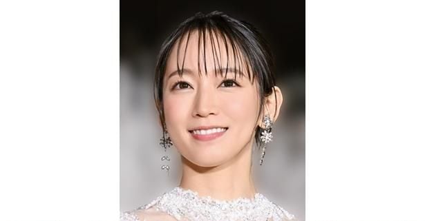吉岡里帆が自身のInstagramを更新した