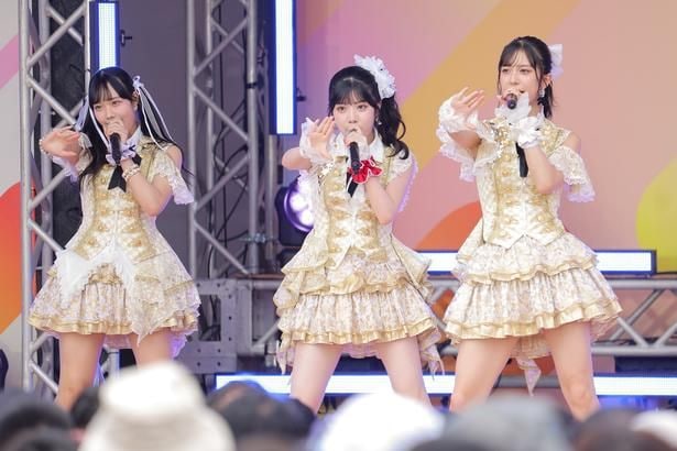 Juice=Juiceが旋風を巻き起こした「盛れ！ミ」など全7曲で熱いパフォーマンスを披露＜TIF2026＞