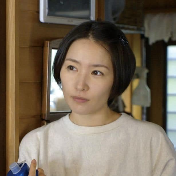 徳永えりは離婚をして一人息子と実家に住む友佳子役に決定