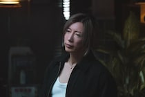 GACKT“浦真鷲”「完全黙秘で耐えてくれ」ぬいぐるみ爆弾テロの疑いをかけられた会社の社長と接触＜ブラックトリック＞