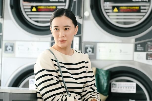 脚本家・生方美久が語るタイトルの裏側「Yシャツだと一気に“不倫感”が上がりませんか? となって(笑)」<Tシャツが乾くまで>