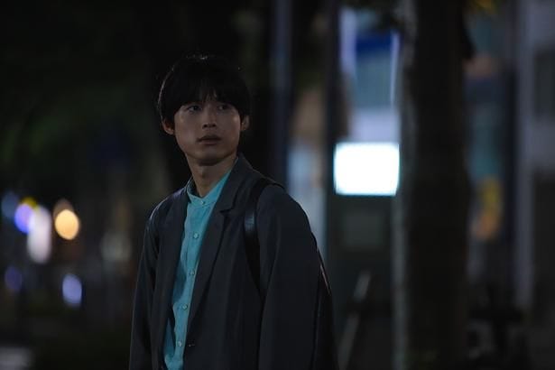 松村北斗“爽太”「ストーカー？僕が？」水野美紀“サユリ”は爽太の秘密をネタにあることを要求＜告白－25年目の秘密－＞