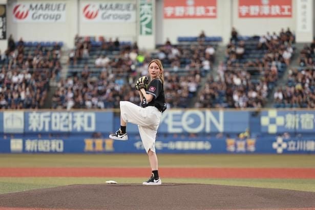 後藤真希、約20年ぶりのセレモニアルピッチの自己採点は“510点”「夏の良い思い出になりました」