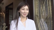 15年前に社会現象となった“美魔女”たちの現在 透明感あふれるすっぴんにMEGUMIも「キレイ～」＜ダマってられない女たち3＞