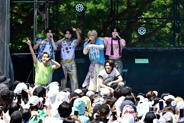 DXTEEN「LuckyFes'26」より