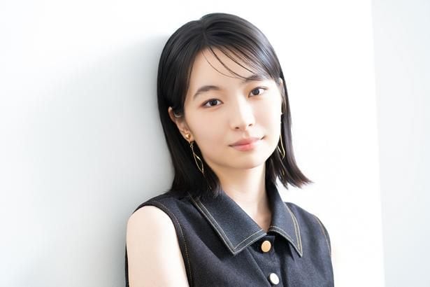 「ウルトラマンテオ」に出演中の中田乃愛