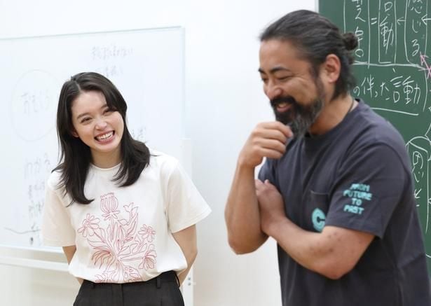 山田孝之とゲストパートナー・高石あかり