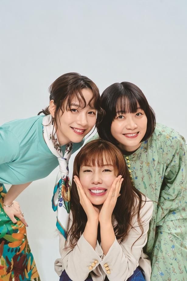 仲里依紗＆のん＆深川麻衣