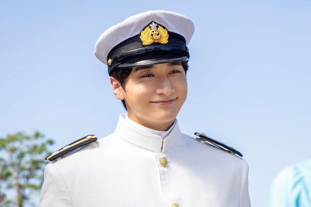 深見龍之介役の小関裕太