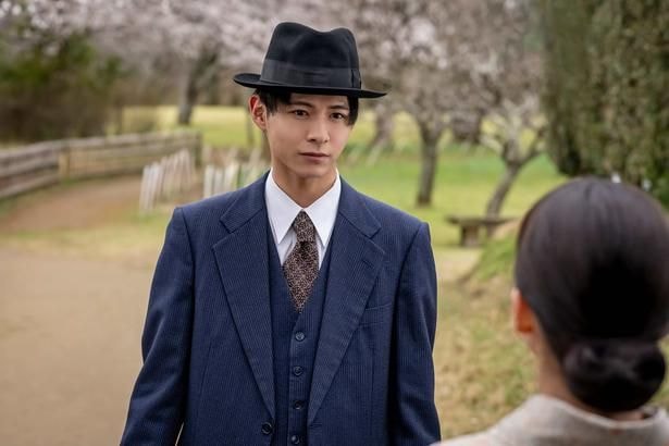 瀬田準太郞役の小宮璃央