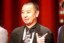 千鳥・大悟が人々を引きつける“人間臭さ”　俳優としてカンヌ進出の快挙、発案した“新たなお笑いバトル”も開幕