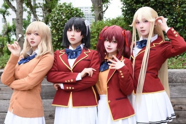 「よう実」四者四様の“第4期”コスプレ併せ「特徴的な髪形＆体のラインにぴったりの衣装制作にこだわり」＜acosta!＞