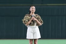 橋本環奈、巨人×阪神戦で始球式　ノーバン逃すも「成果としては100点」