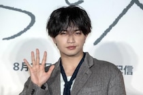 中島健人、新木優子との"シール交換”をいまだに果たせず「僕のしずくちゃんが泣いていました」＜SとX＞