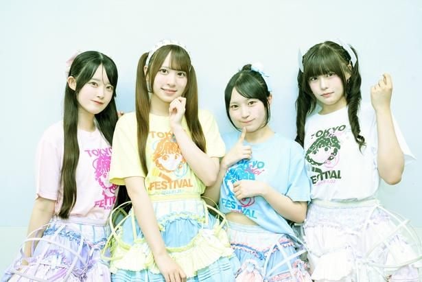 ChumToto(チャムトト)　写真左から瀬崎くるみ、詩之宮かこ、柏葉れん、宮原梓