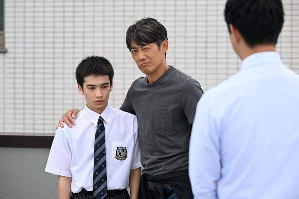 反町隆史“鬼塚”、男子生徒から退学宣言を受けるが納得できず、退学阻止に動き出す<GTO>