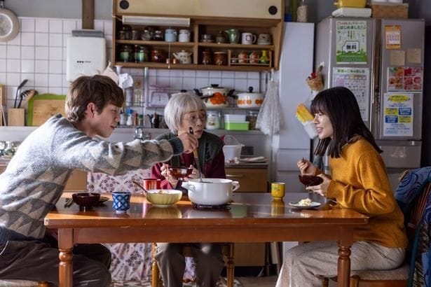 特集ドラマ「しあわせは食べて寝て待て」より