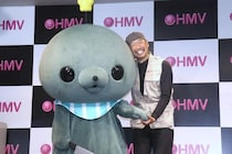 戦場カメラマン・渡部陽一氏、教育番組 タマに“完全密着”　4時間で3000枚を猛写「理屈抜きで引き込まれた」