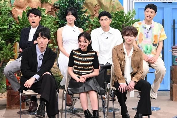 「世界まる見え！テレビ特捜部」2時間スペシャルで、思い思いの反応をするゲストたち(上段左から藤井貴彦、酒井ゆりや、小島よしお、もう中学生。下段左から坂口健太郎、堀田真由、白岩瑠姫[JO1])