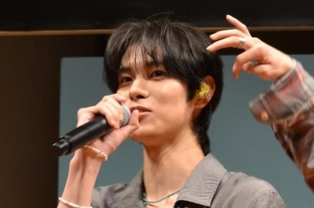 福田歩汰&相原一心、お揃いの被り物をつけて笑顔でピースサイン…「かわいすぎる」の声<Your Sky ハレのち恋>