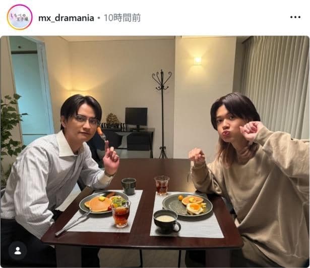 【写真】“ぷく顔”の小川史記(BUDDiiS)と眼鏡×シャツの瀬戸利樹