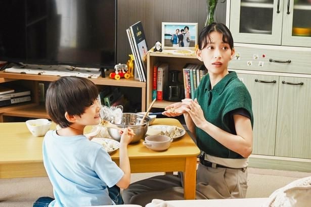 祐介が戻り、幸せな生活が再び始まるのだと喜ぶ由梨(森川葵)だったが…