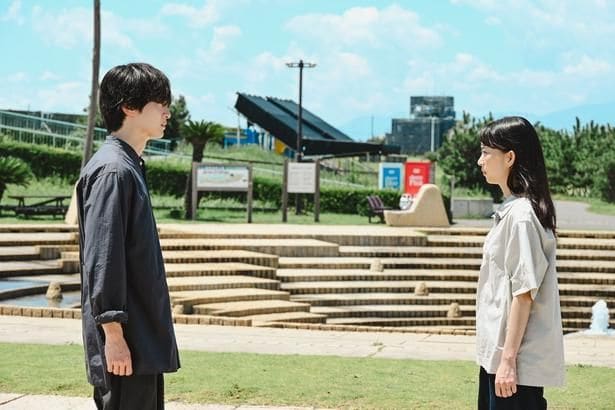 由梨(森川葵)は、祐介(玉森裕太)に対し愛と憎しみが混じり合い苦しい気持ちを打ち明ける