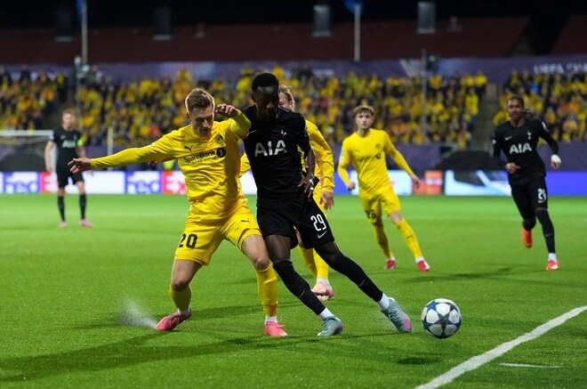 「何を考えていたのか分からない」CLで格下ボデ／グリムトにまさかのドロー。敵の代表FWに翻弄されたトッテナム守備陣をマクマナマンが酷評