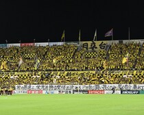 「勝利の女神となれるか」人気アイドルグループ“日向坂46”のメンバーが、10.４柏VS.横浜FMに特別出演！「行きたかった～」「うらやましい」など脚光